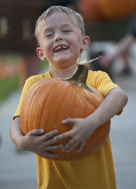 FUMC Pumpkins Delivered